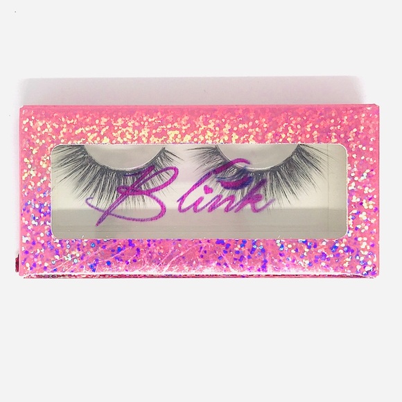 BLINK💕LUXURIOUS💕LASHES - Picture 3 of 4